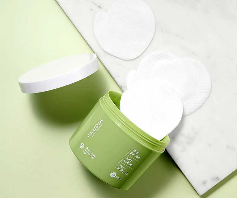 FRUDIA- Green grape pore peeling pads 70und